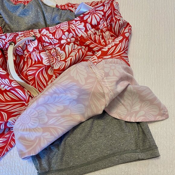 Fair Harbor The Anchor Swim Shorts Mens XL Liner Red Hawaiian Floral Trunks - Picture 7 of 7